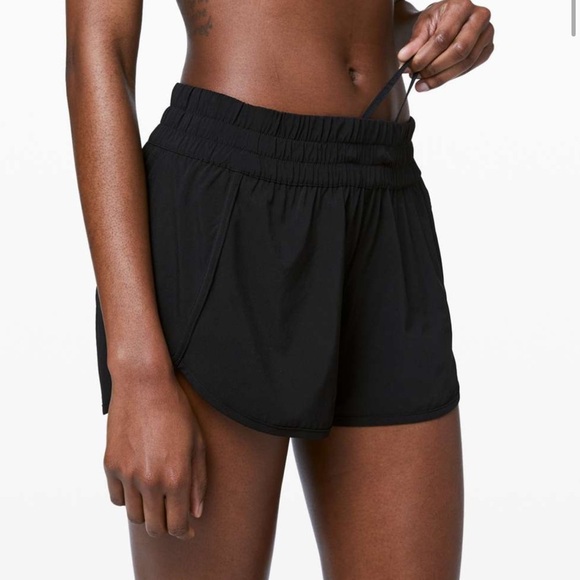 Lululemon Tracker Lined Short 4" in Black running
quick-drying lightweight Size4 - Picture 13 of 13